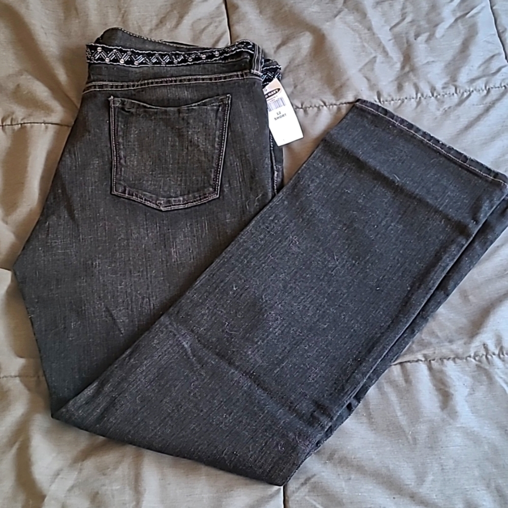 NWT Old Navy 12 short Black Jeans Low Waist Straight Leg 12s w/ Sequin Belt